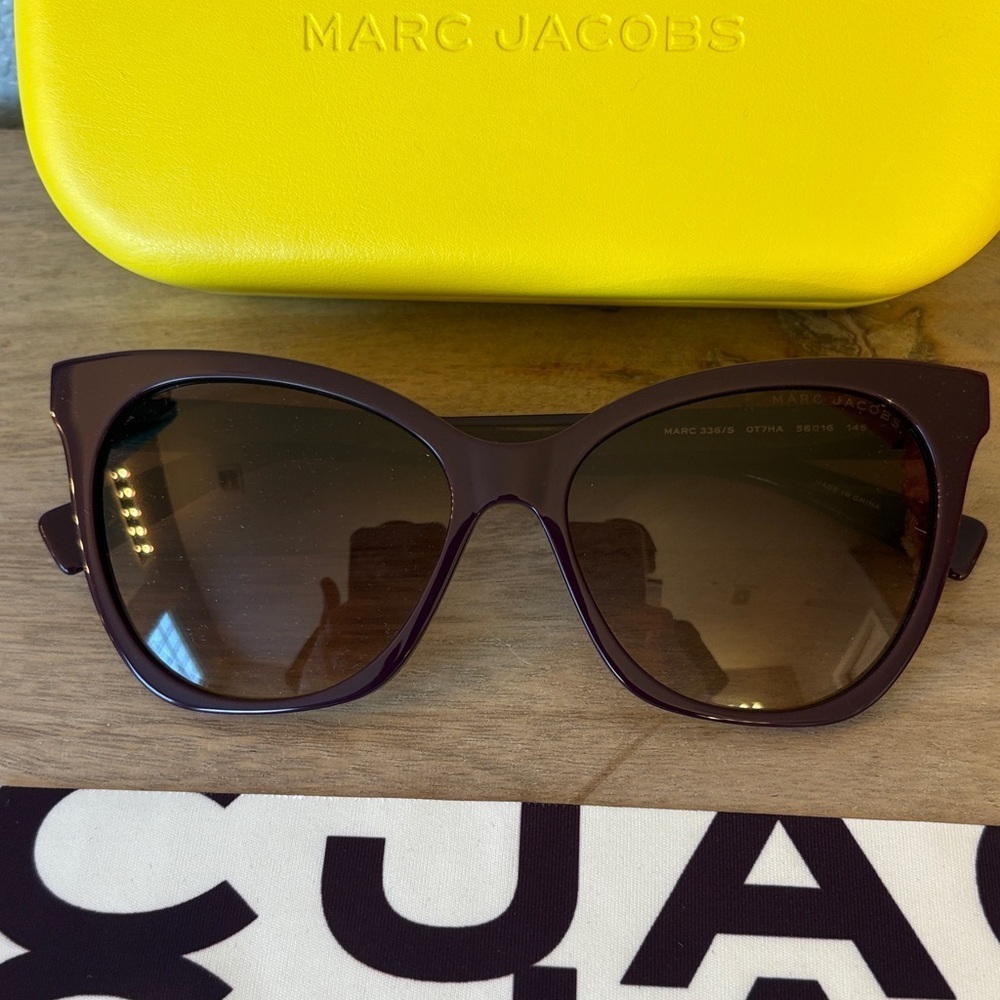 Marc Jacobs Dark purple Cat-Eye Sunglasses